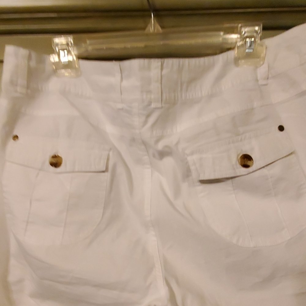 Capris - Picture 5 of 6